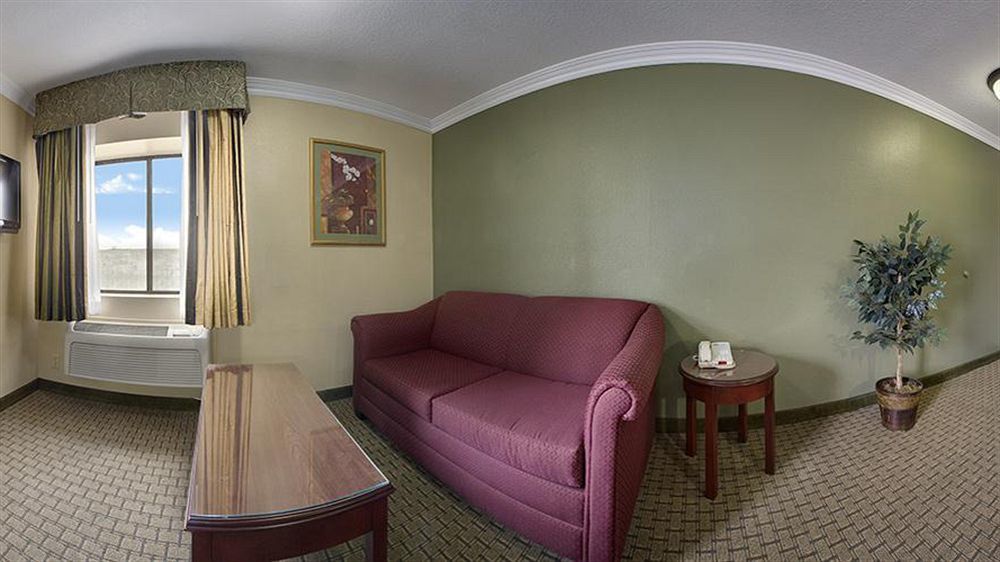 Howard Johnson By Wyndham Reseda Hotel & Suites Los Angeles Ngoại thất bức ảnh