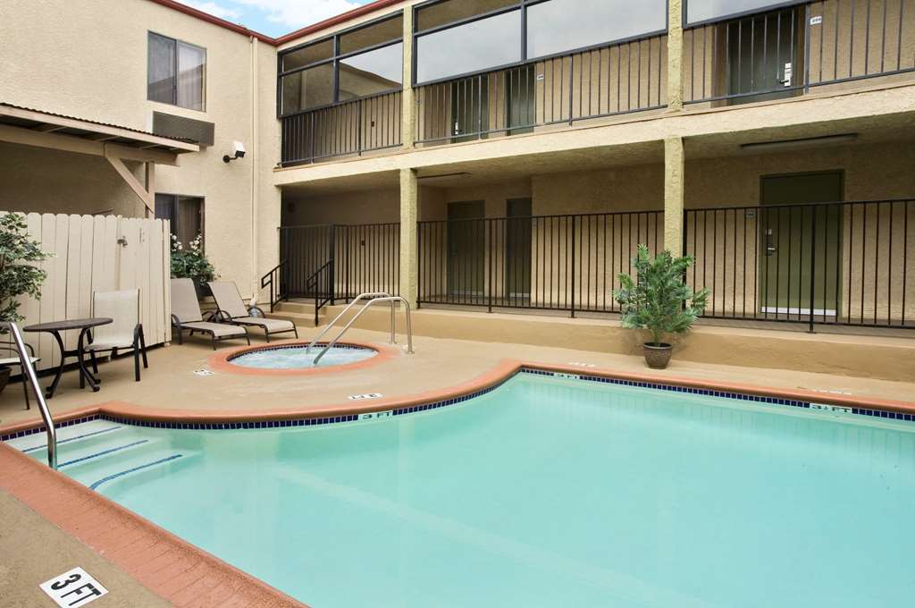 Howard Johnson By Wyndham Reseda Hotel & Suites Los Angeles Tiện nghi bức ảnh