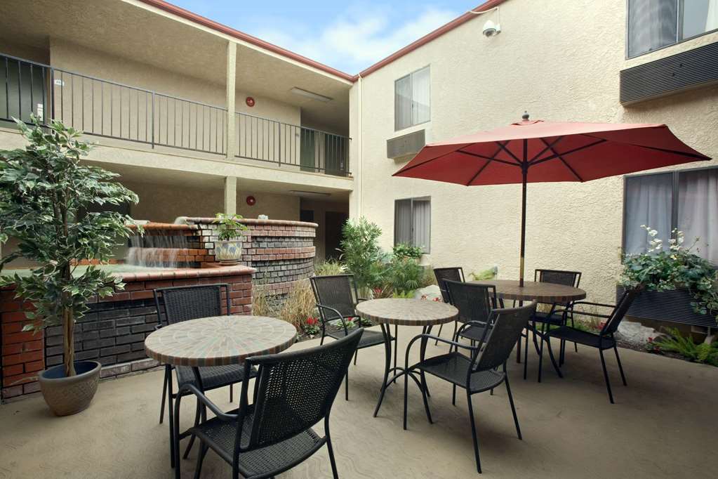Howard Johnson By Wyndham Reseda Hotel & Suites Los Angeles Tiện nghi bức ảnh