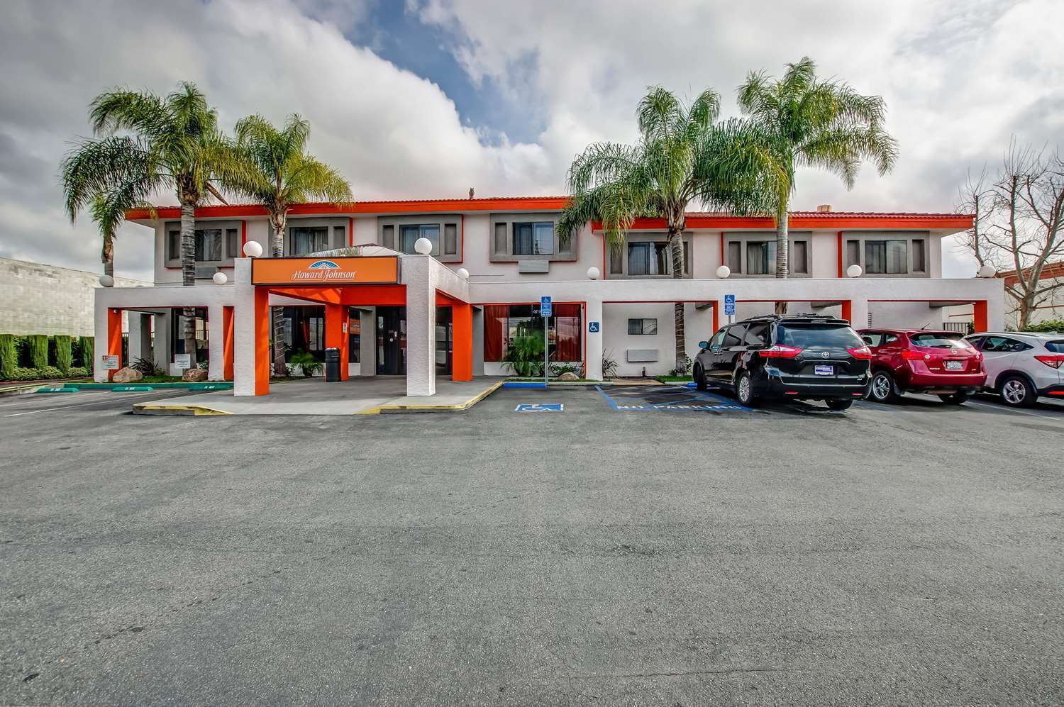 Howard Johnson By Wyndham Reseda Hotel & Suites Los Angeles Ngoại thất bức ảnh