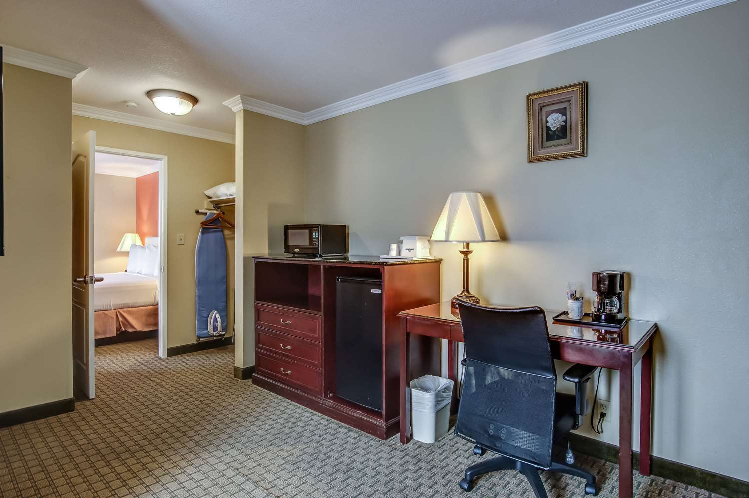 Howard Johnson By Wyndham Reseda Hotel & Suites Los Angeles Ngoại thất bức ảnh